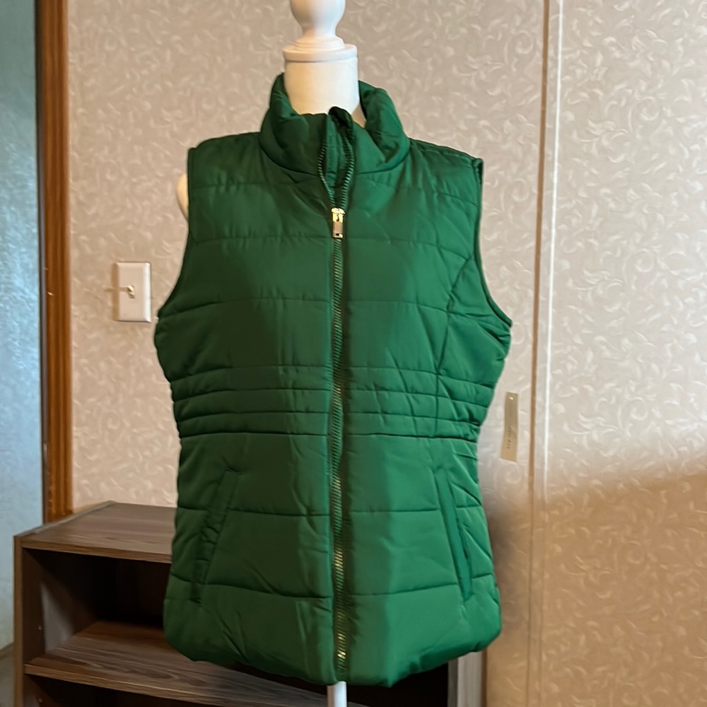 NY & Co puffer vest
